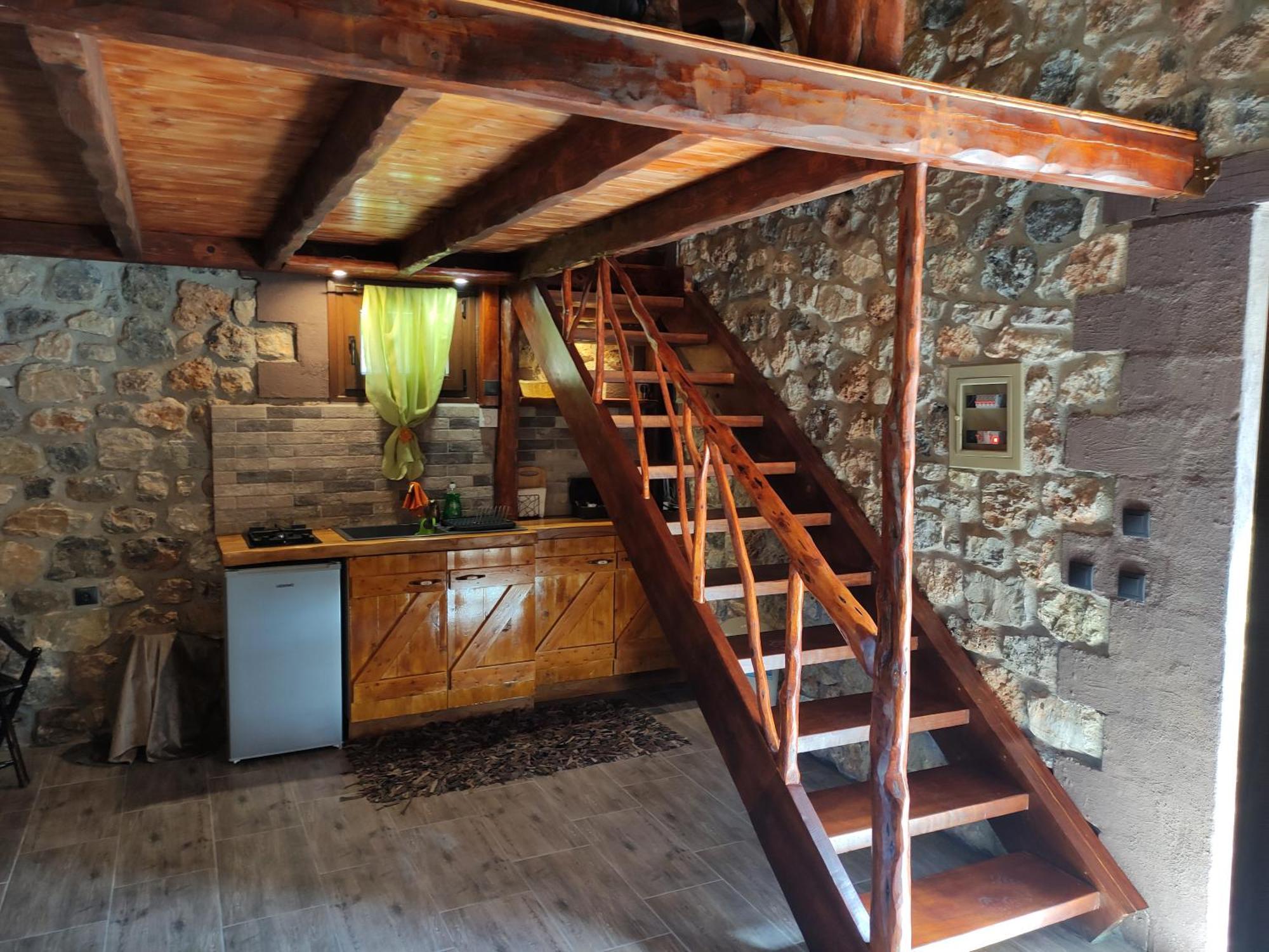 Oneiropagidasuites Kalavryta Habitación foto